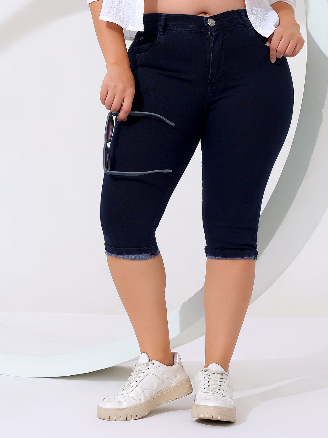 Plus Size Skinny Fit Capris