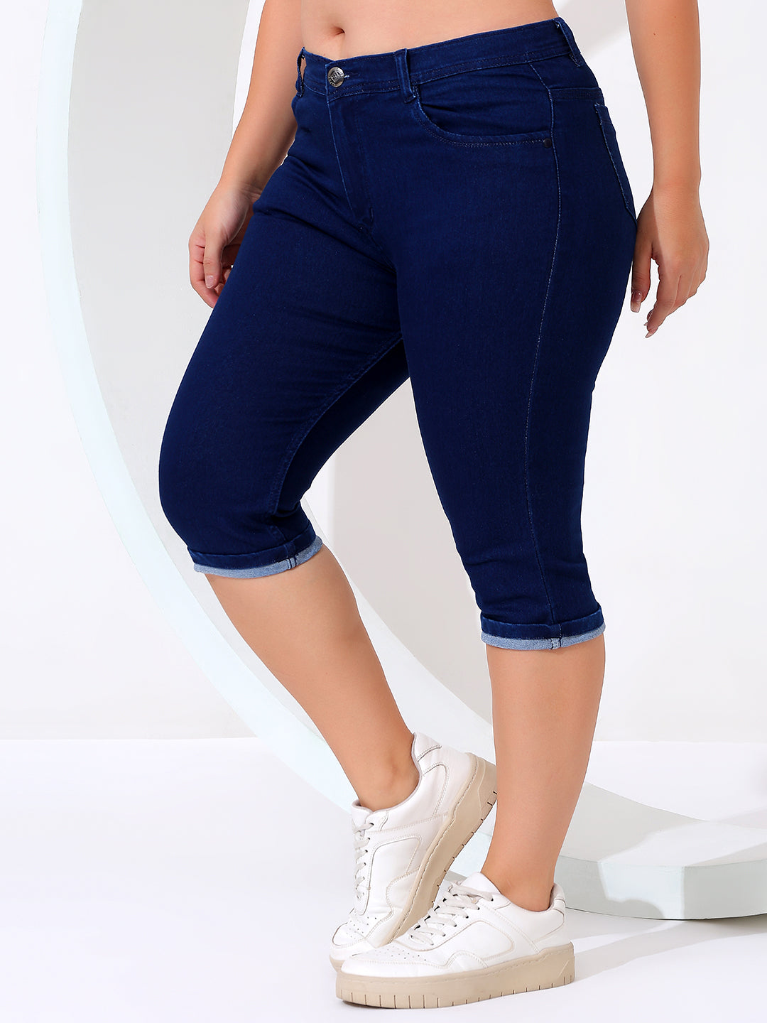 Plus Size Skinny Fit Capris