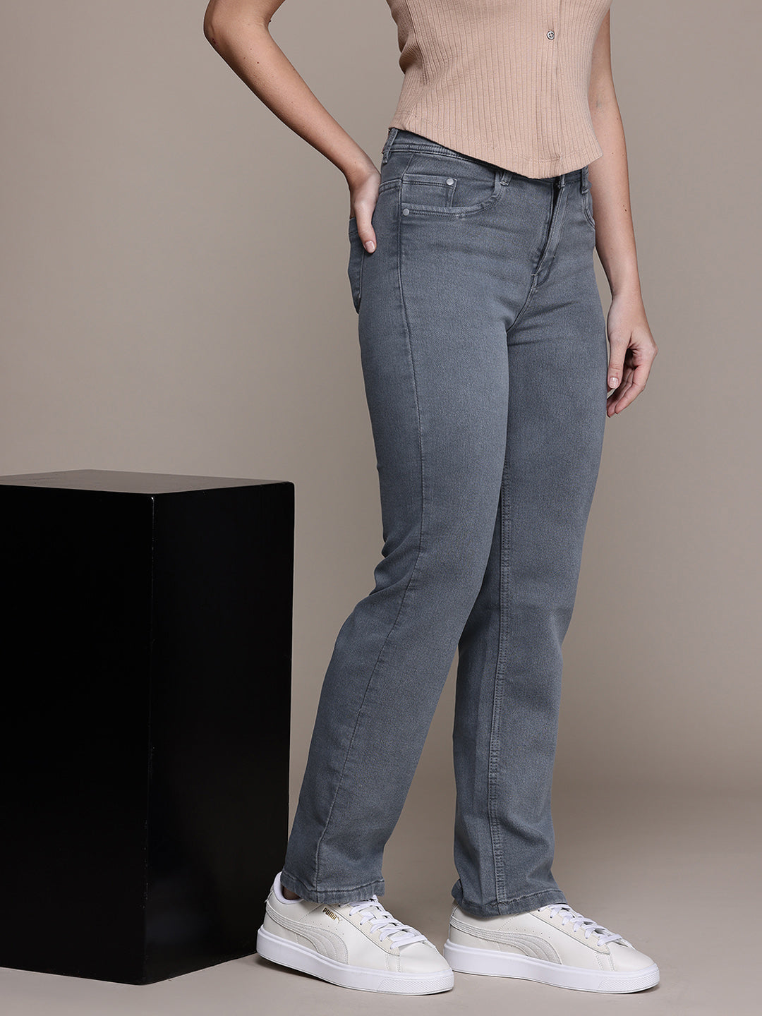 Stretchable Straight Fit Jeans Knitted Fabric