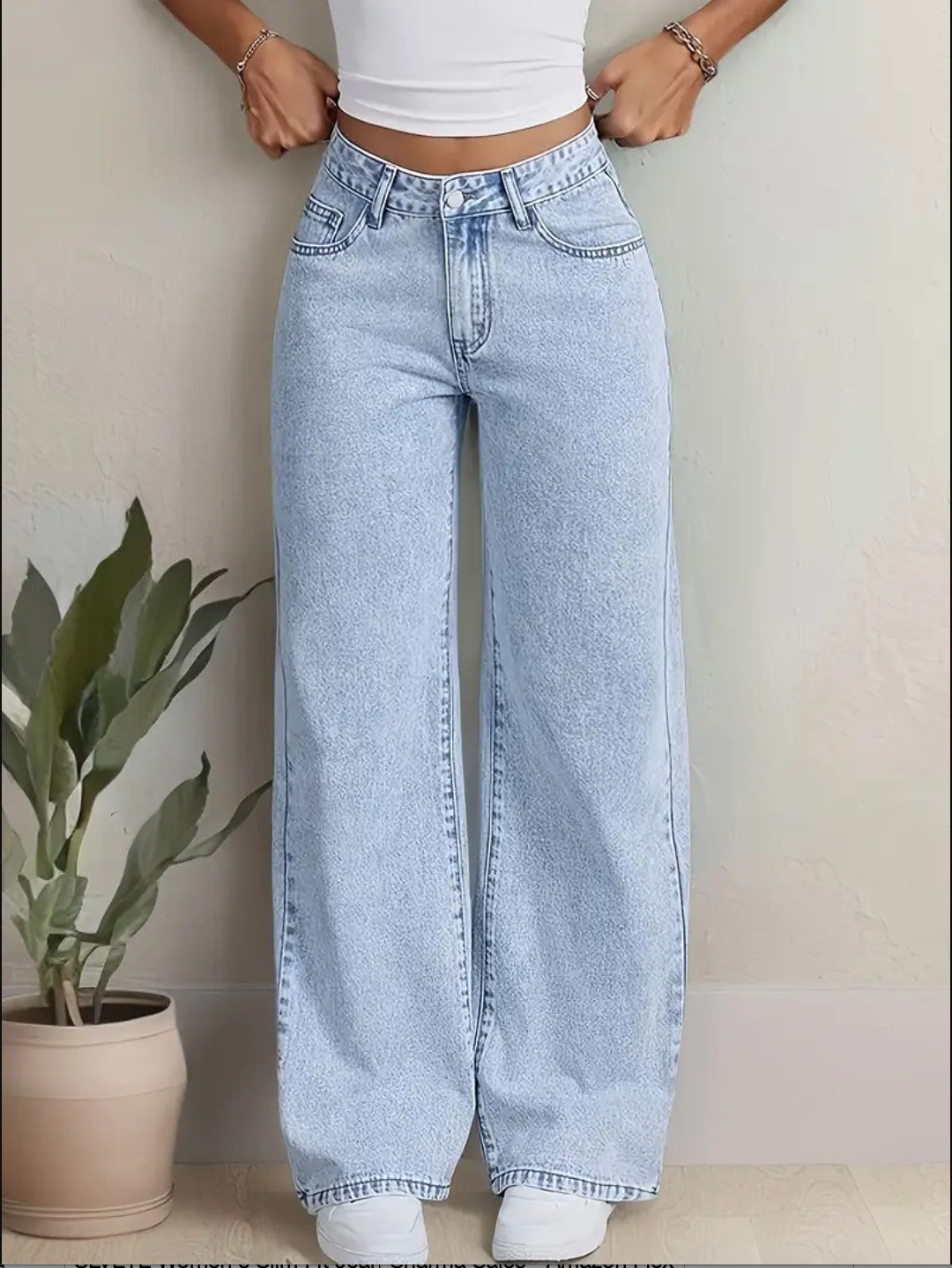 Relaxed Fit Jeans with pink bow tie at back pocket