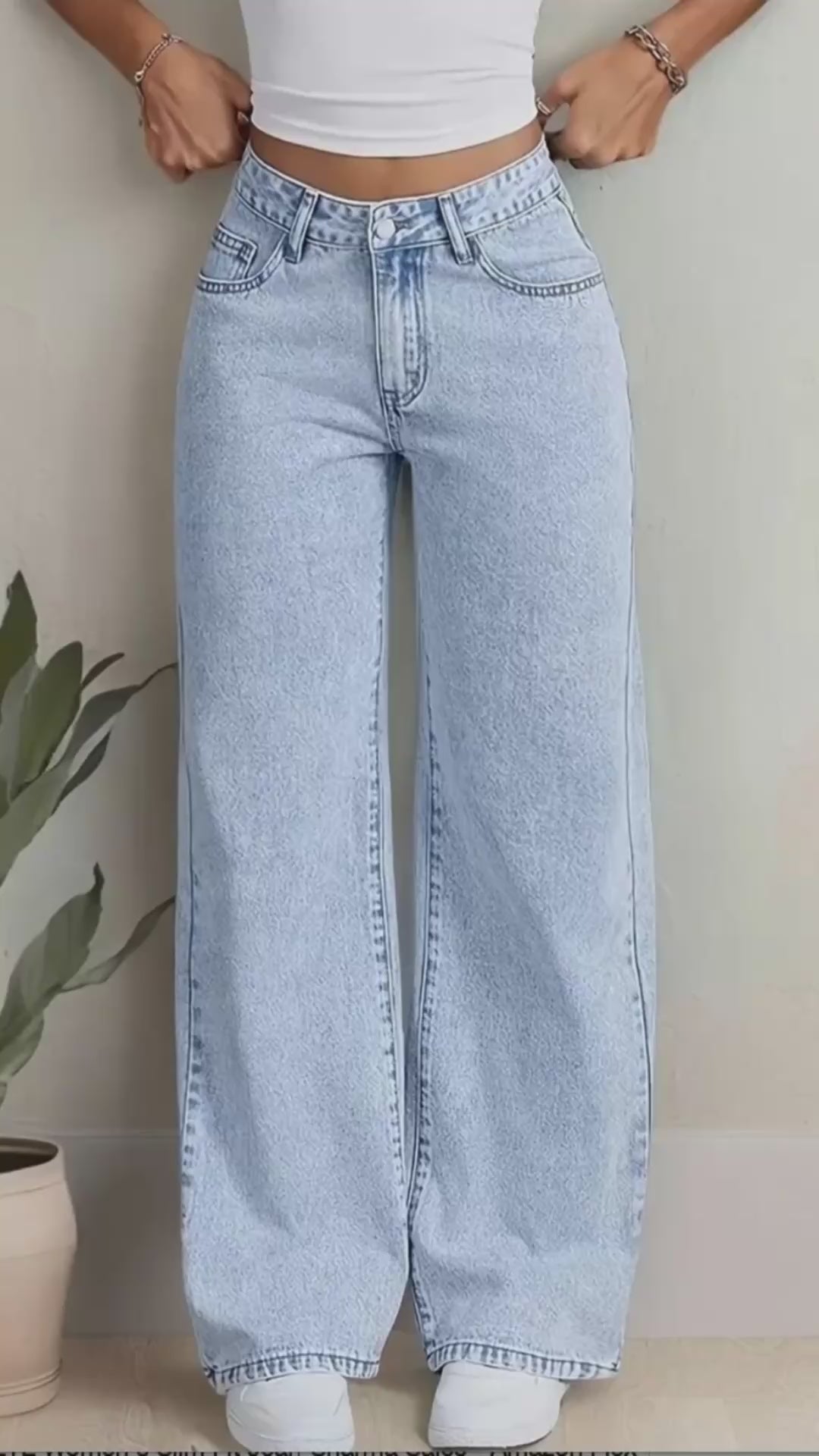 Relaxed Fit Jeans with pink bow tie at back pocket