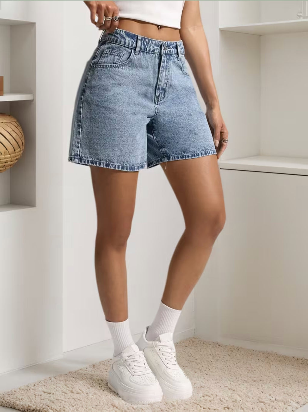 Relaxed Fit Shorts with pink bow tie at back pocket